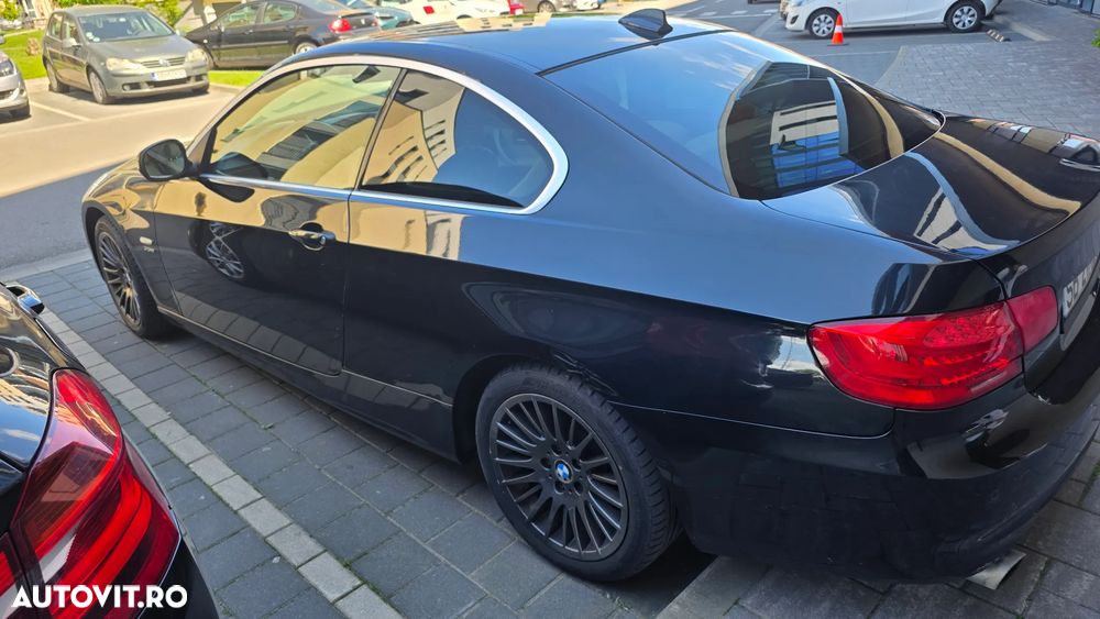 BMW Seria 3 320d xDrive Aut. - 2