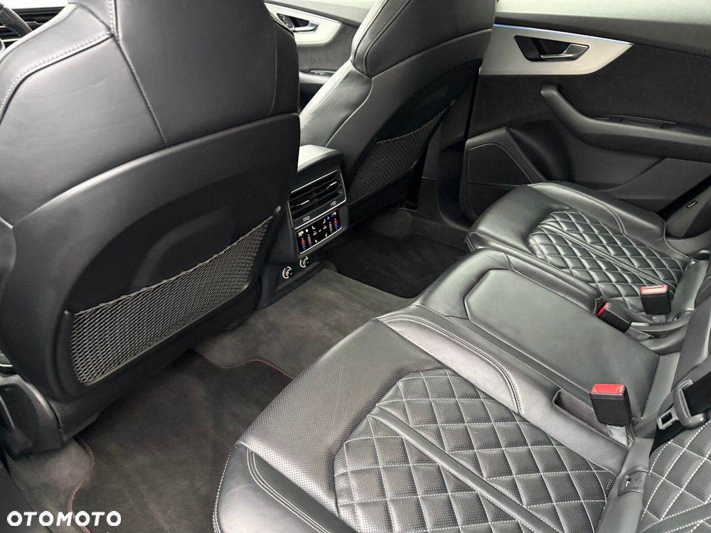 Audi Q8 - 28