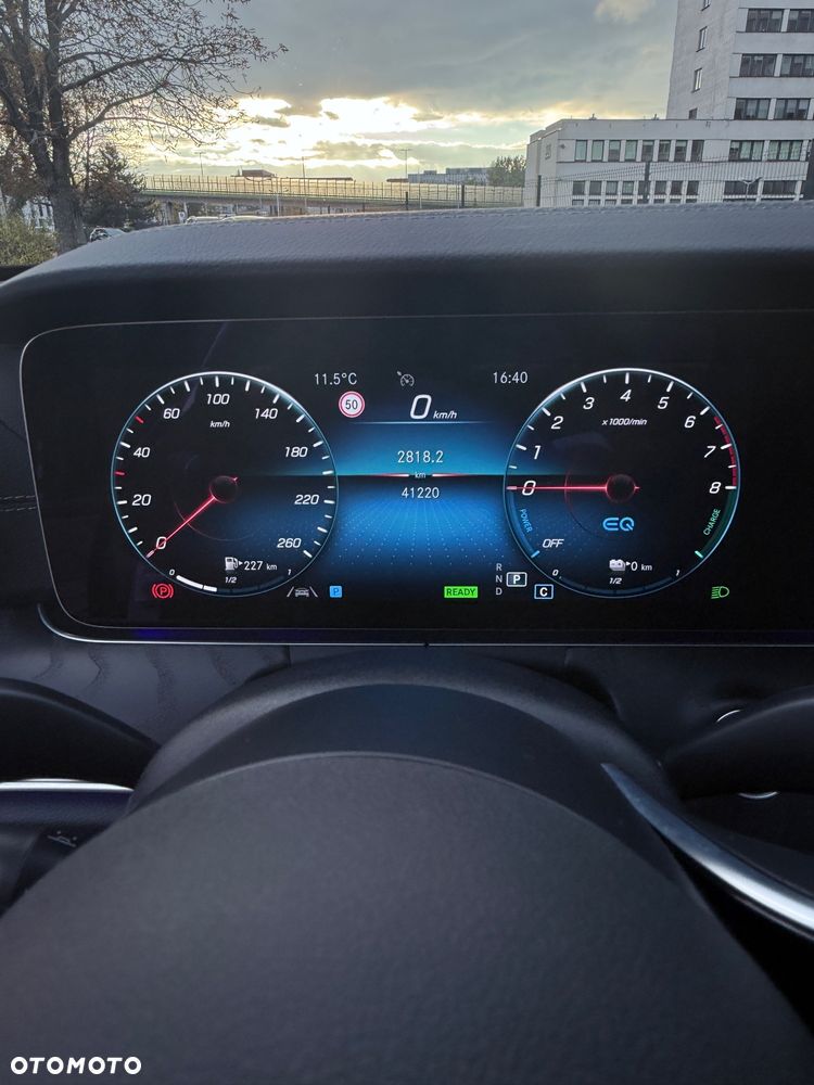 Mercedes-Benz Klasa E 300 Exclusive - 9