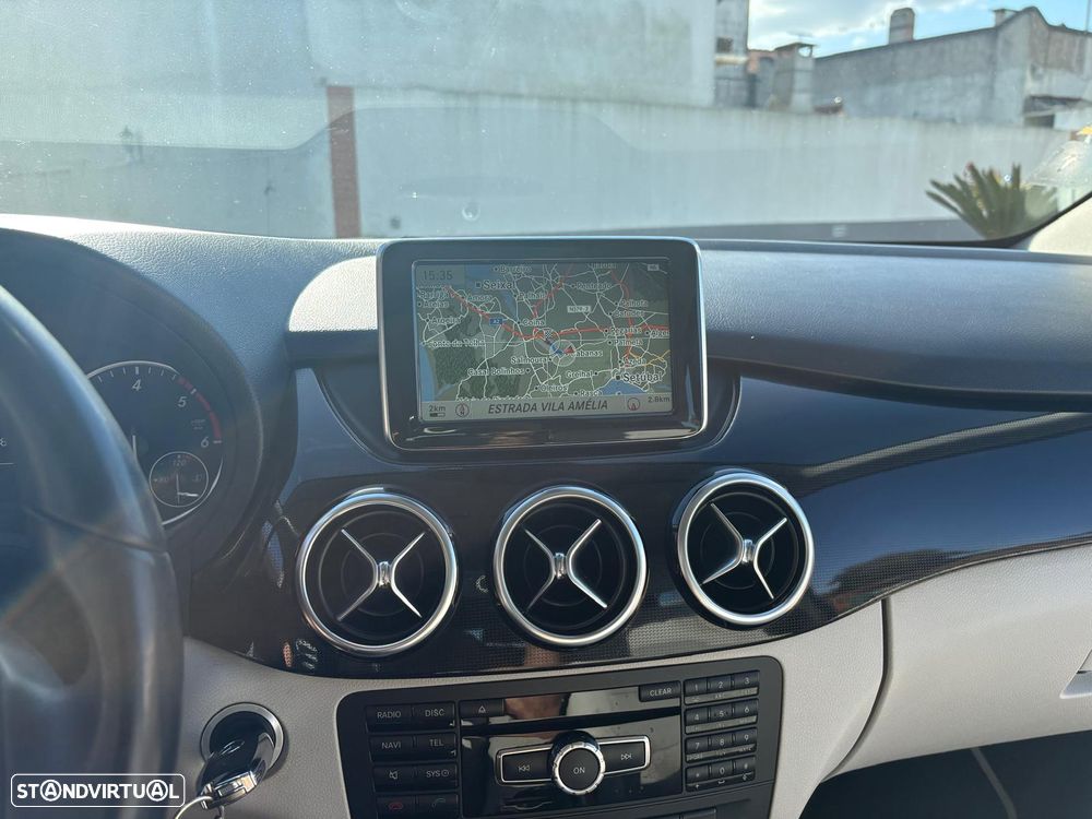 Mercedes-Benz B 200 CDI BlueEFFICIENCY - 4