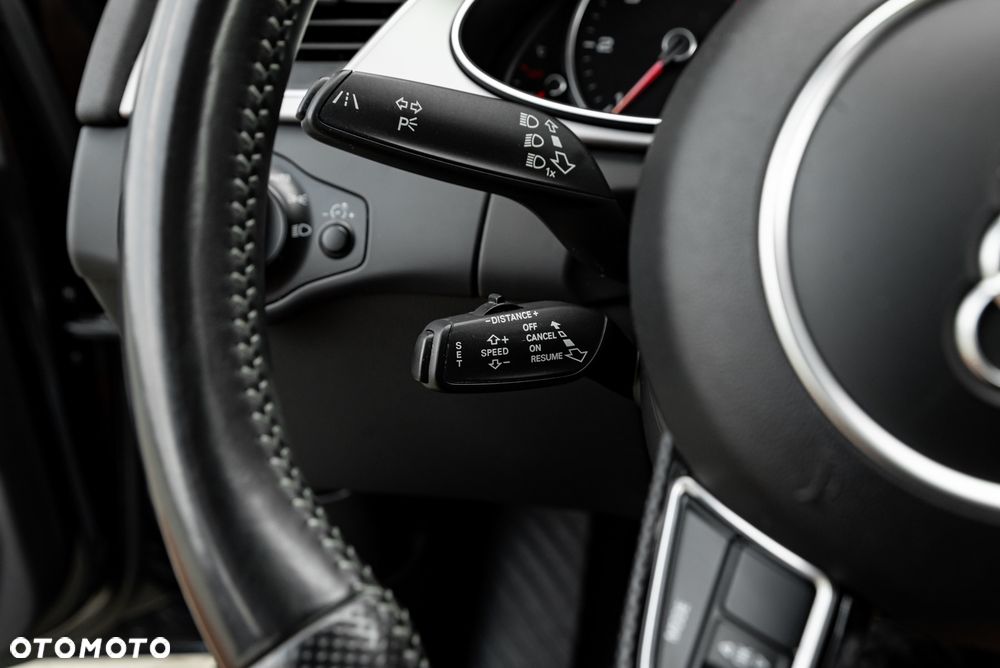 Audi A4 Avant 2.0 TDI DPF quattro S tronic S line Sportpaket - 37