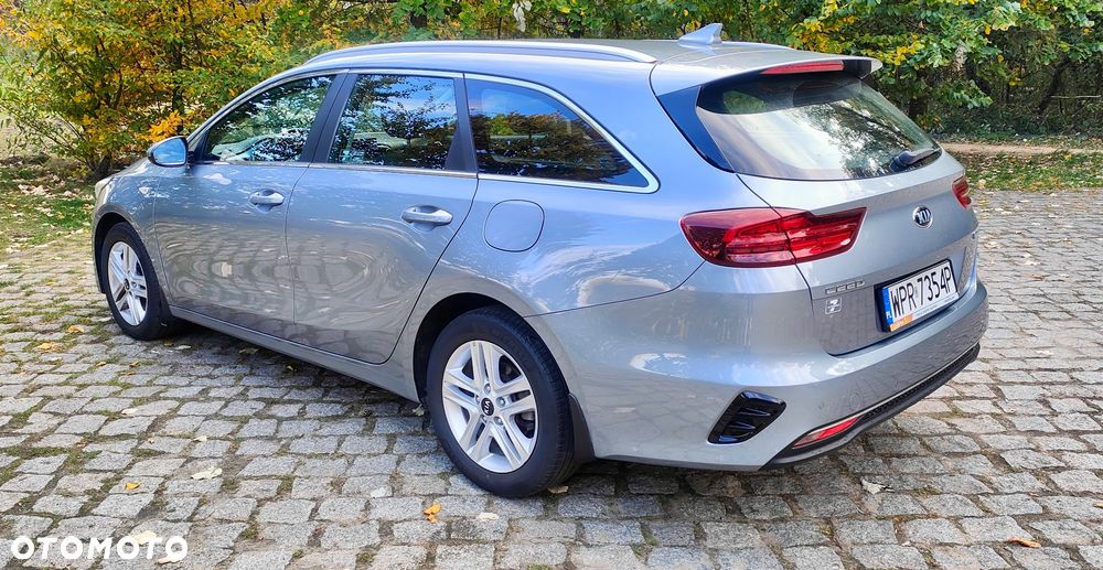 Kia Ceed 1.6 CRDi SCR M - 3