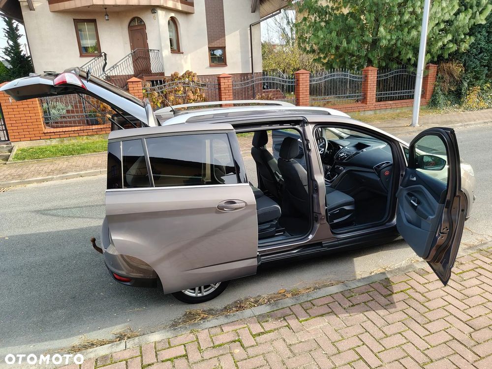 Ford Grand C-MAX Titanium - 13