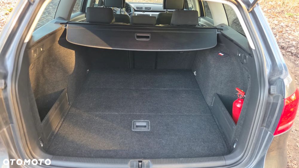 Volkswagen Passat 2.0 TDI Comfortline - 19