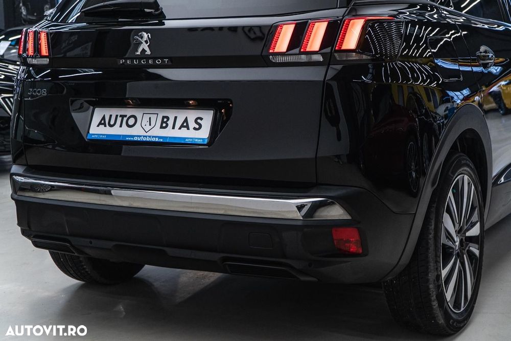 Peugeot 3008 1.2 PureTech Turbo S&S EAT8 Allure - 14