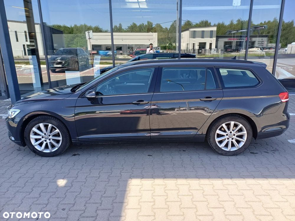 Volkswagen Passat - 3