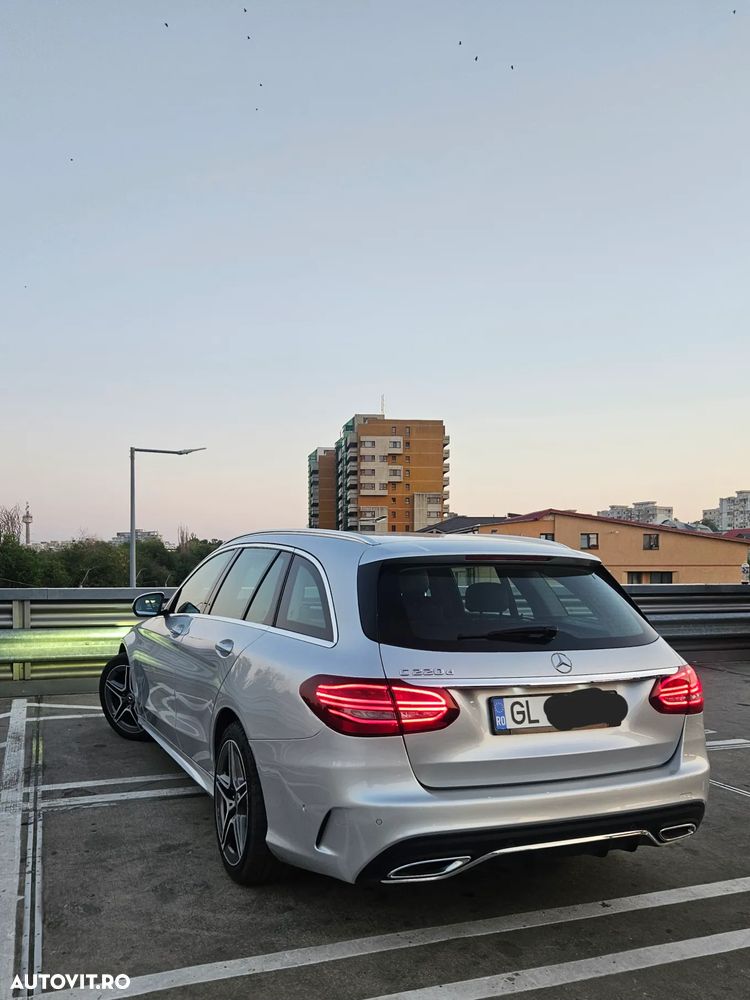 Mercedes-Benz C 220 d T 9G-TRONIC AMG Line - 19