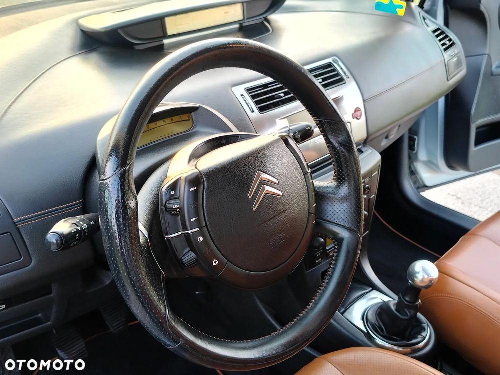 Citroën C4 1.6 16V Exclusive - 13