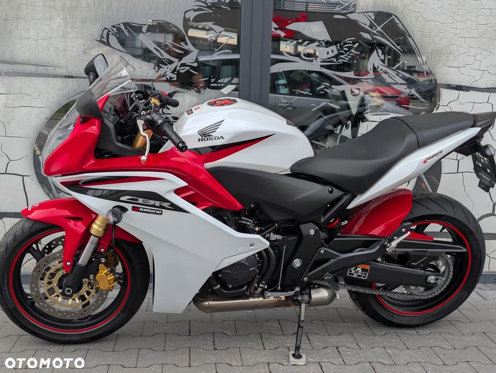 Honda CBR - 4