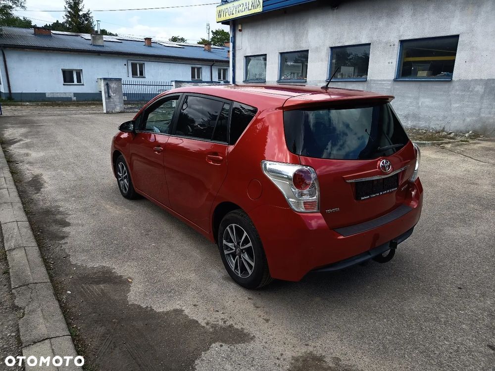 Toyota Verso 1.8 Travel - 4