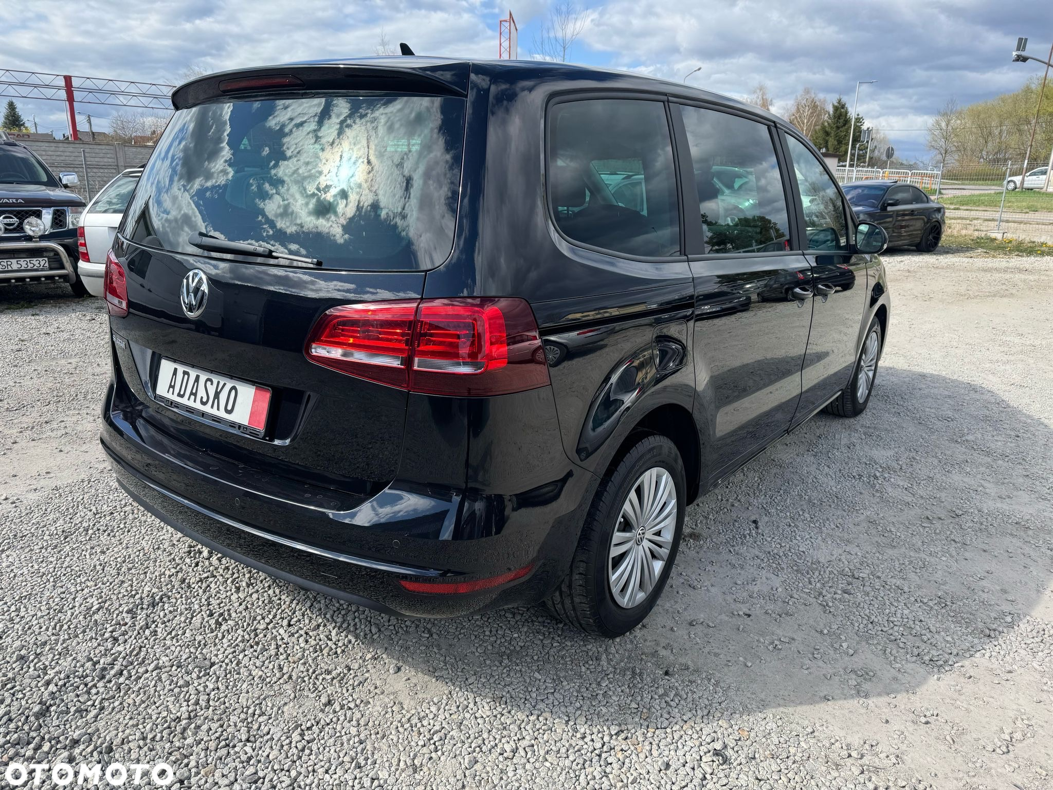 Volkswagen Sharan 2.0 TDI DSG (BlueMotion Technology) Trendline - 3
