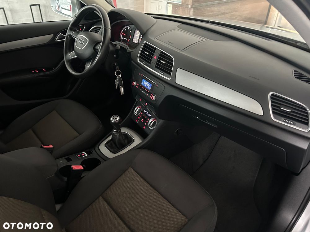 Audi Q3 2.0 TDI Design - 25