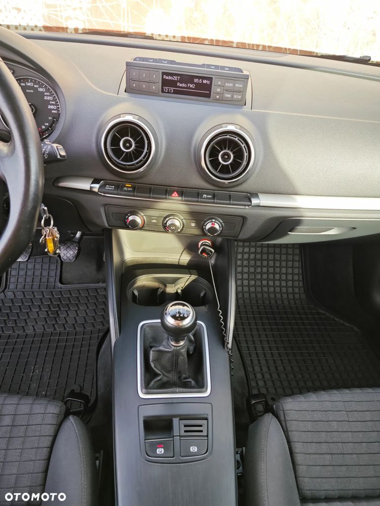 Audi A3 3-drzwiowe 1.4 TFSI S line Sportpaket - 18