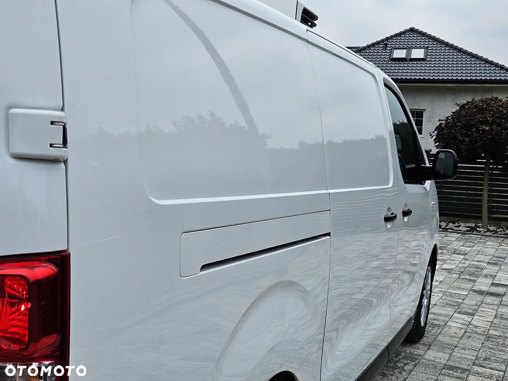 Toyota Proace Extra Long MROŹNIA - 13