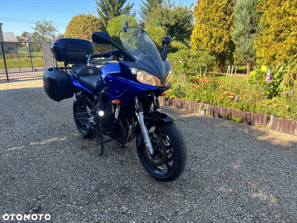 Yamaha FZ6 - 4