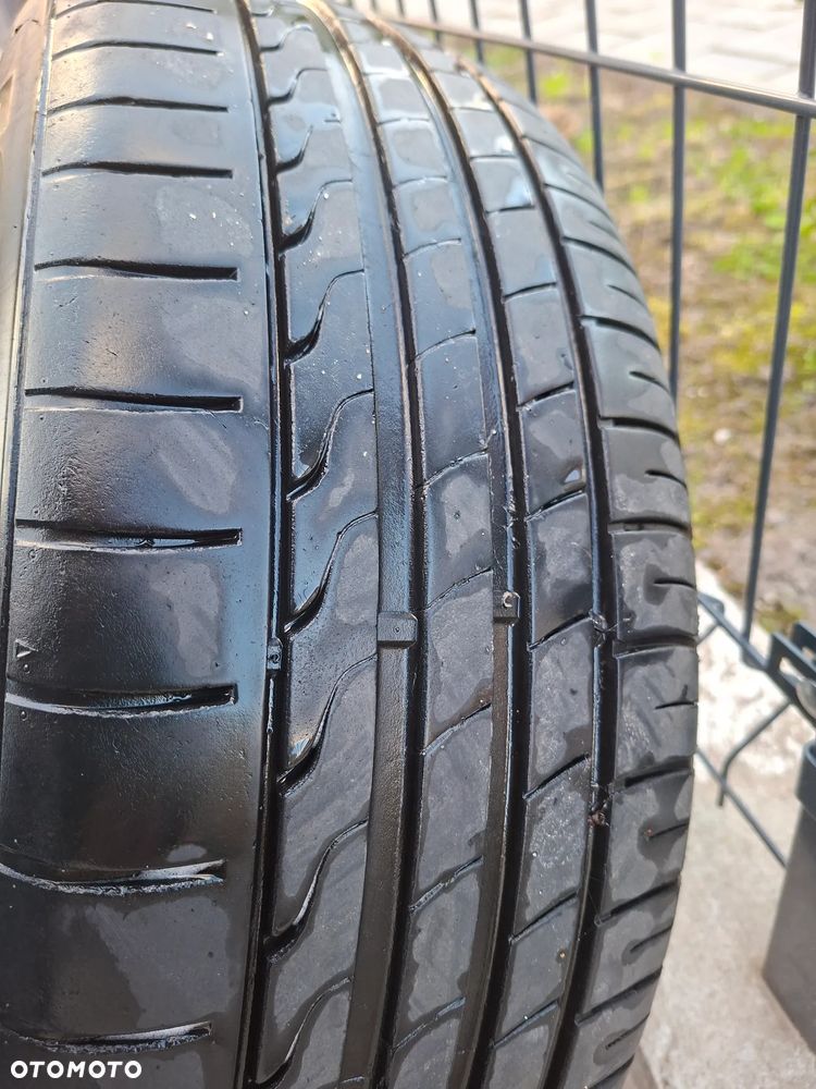 TOYOTA 235/55/18 - 5