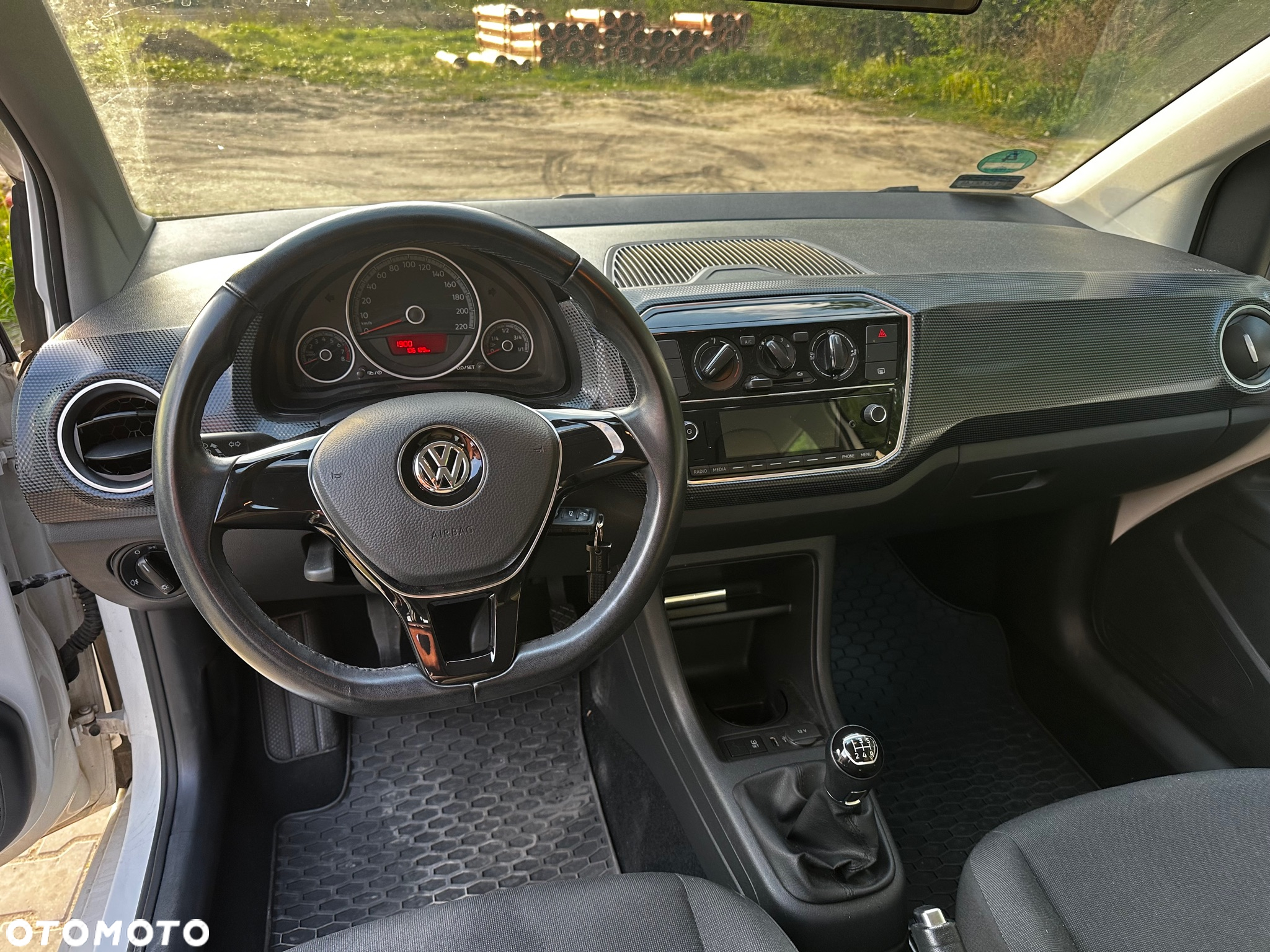 Volkswagen up! 1.0 move - 9