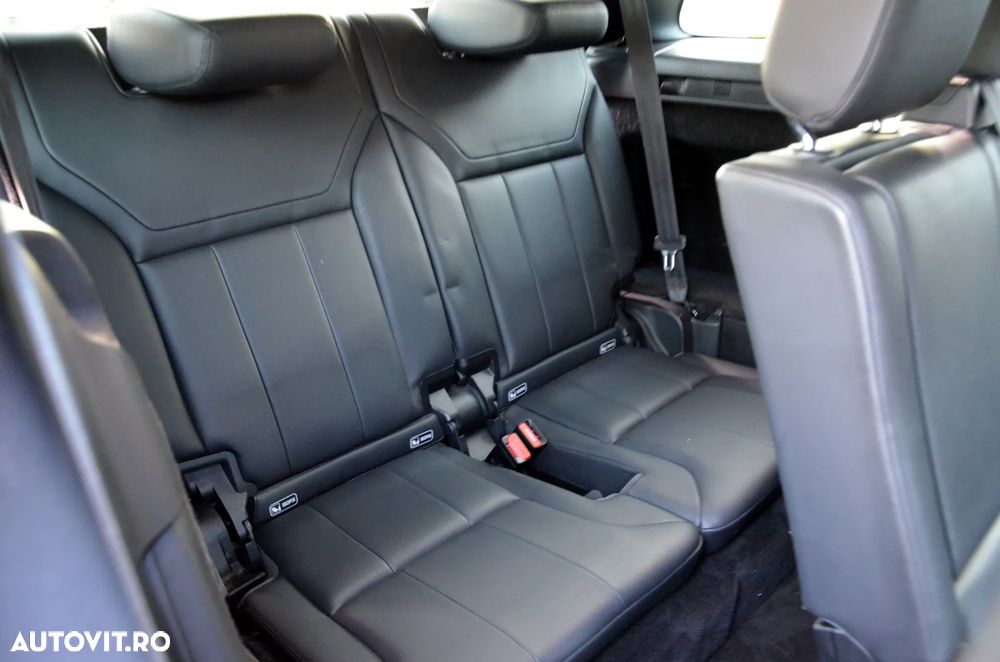 Land Rover Discovery 2.0 L SD4 Ingenium HSE Luxury - 17
