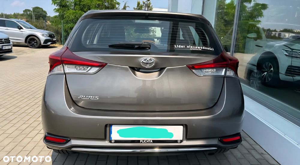 Toyota Auris 1.6 Premium - 8