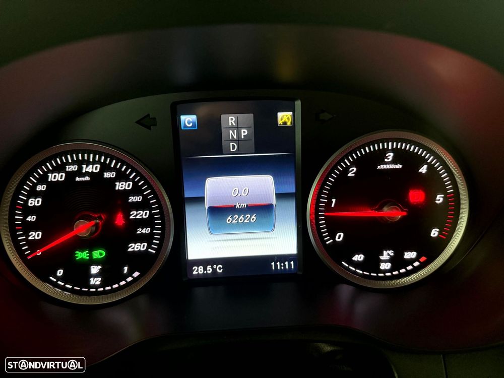 Mercedes-Benz GLC 220 - 26