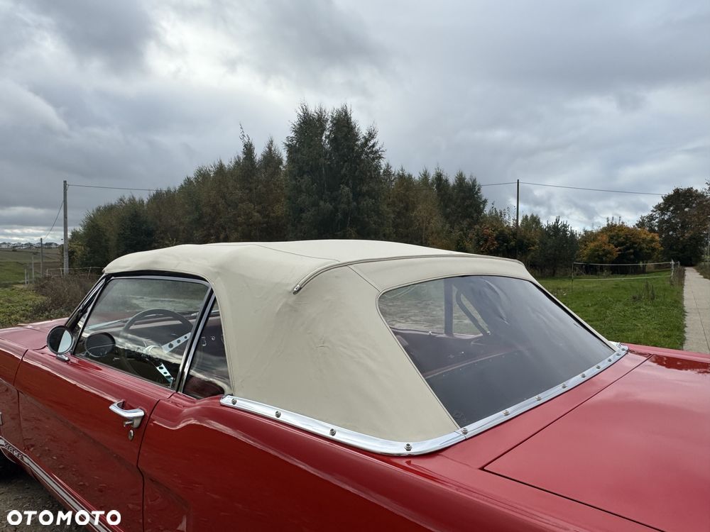 Ford Mustang - 36