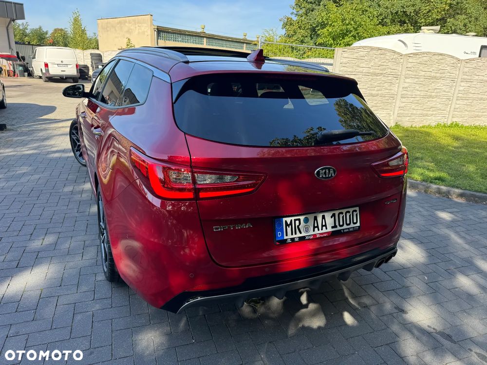 Kia Optima - 16
