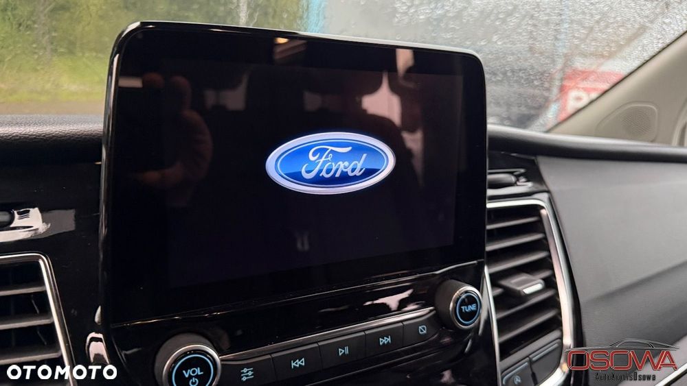 Ford Tourneo Custom - 18