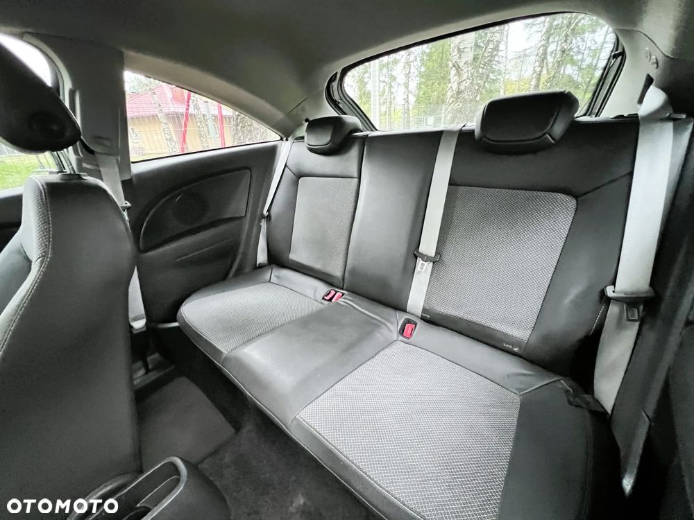 Opel Corsa - 8