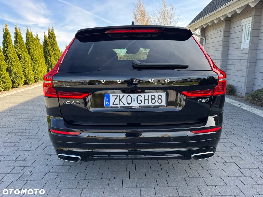 Volvo XC 60 B5 D AWD R-Design - 13