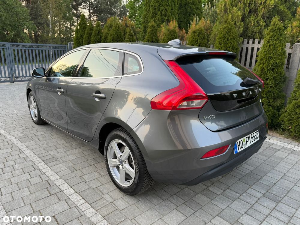 Volvo V40 D2 Momentum - 6
