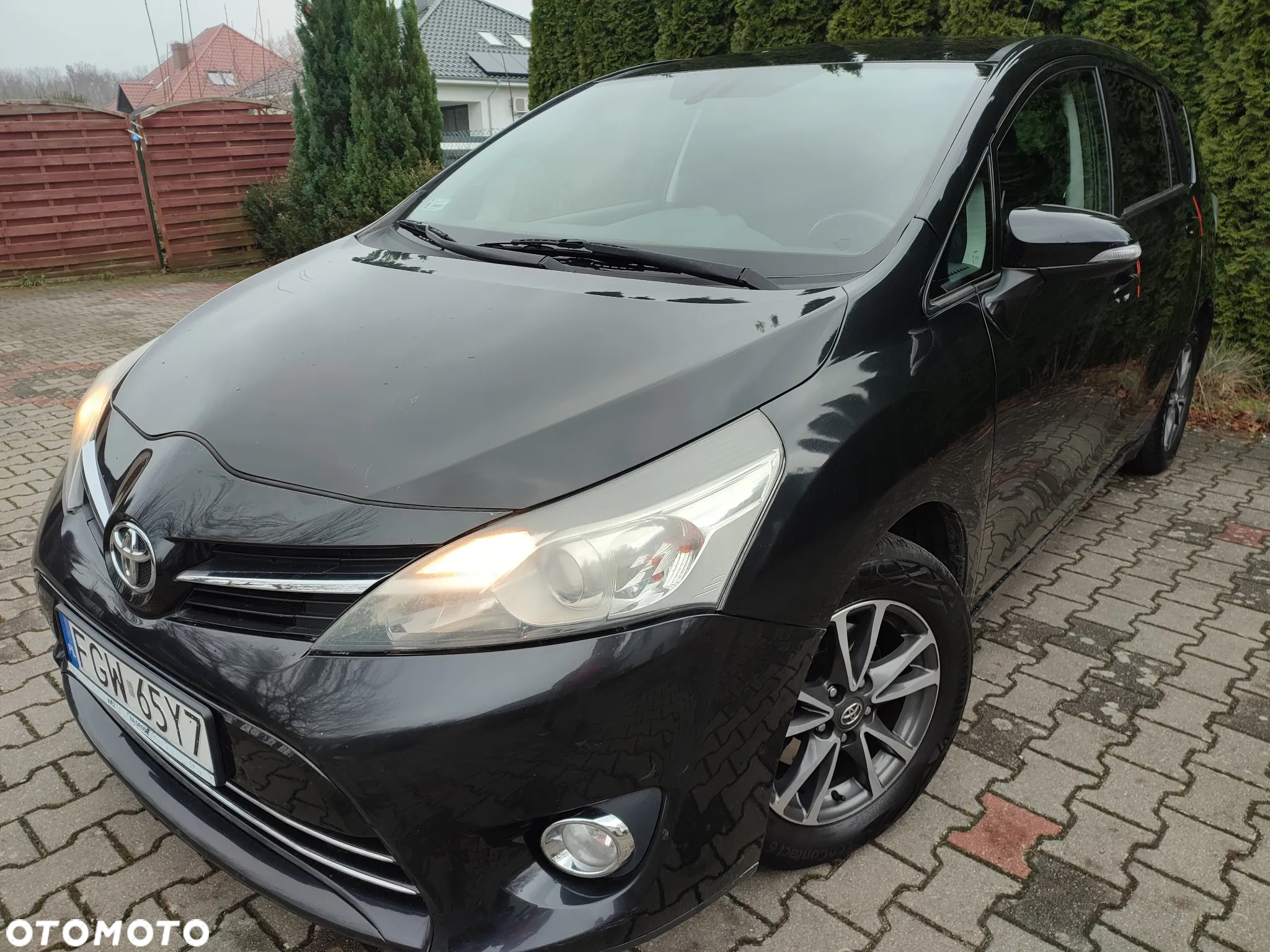 Toyota Verso - 7