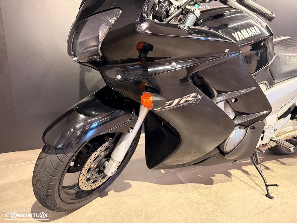 Yamaha FJR - 10