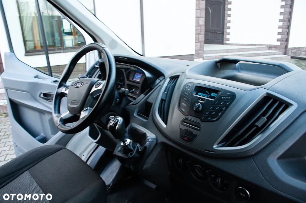 Ford Transit - 19