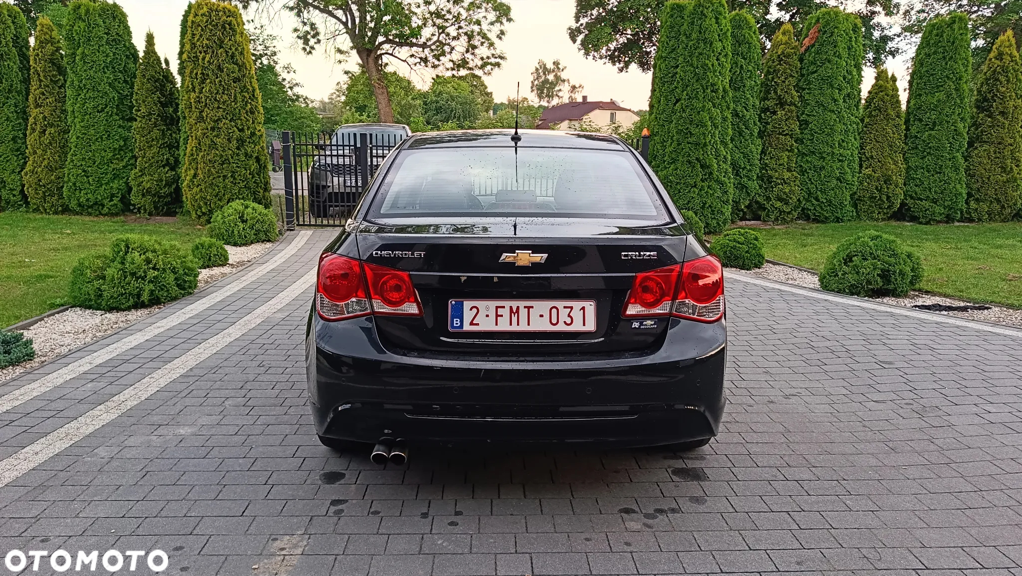 Chevrolet Cruze - 12