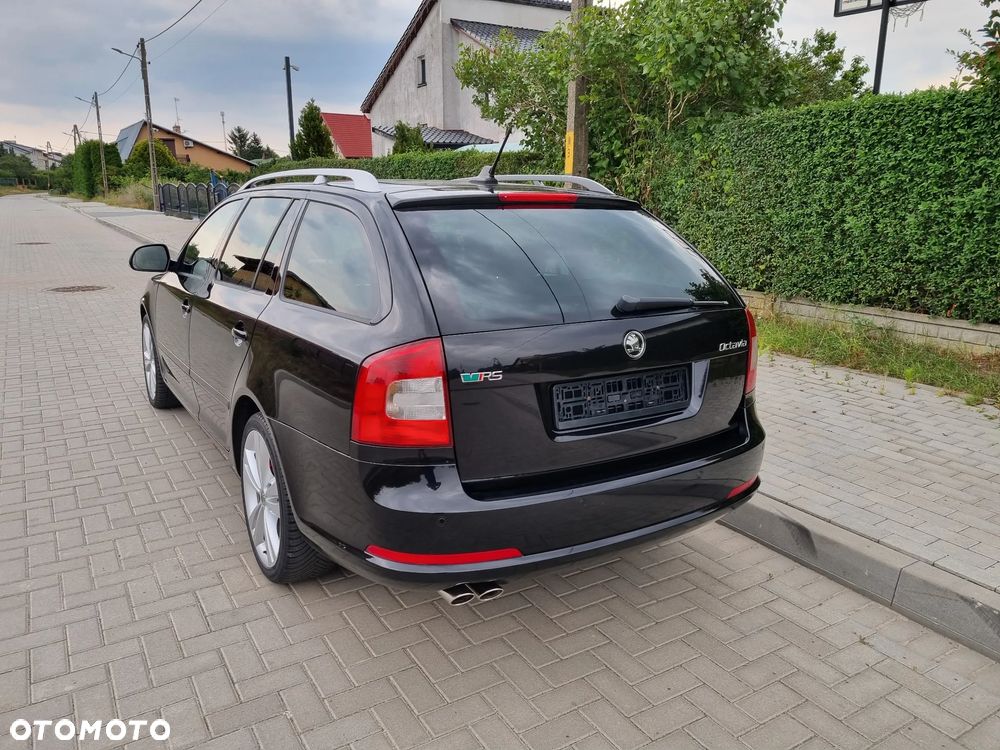 Skoda Octavia 2.0 TDI DPF RS DSG - 5