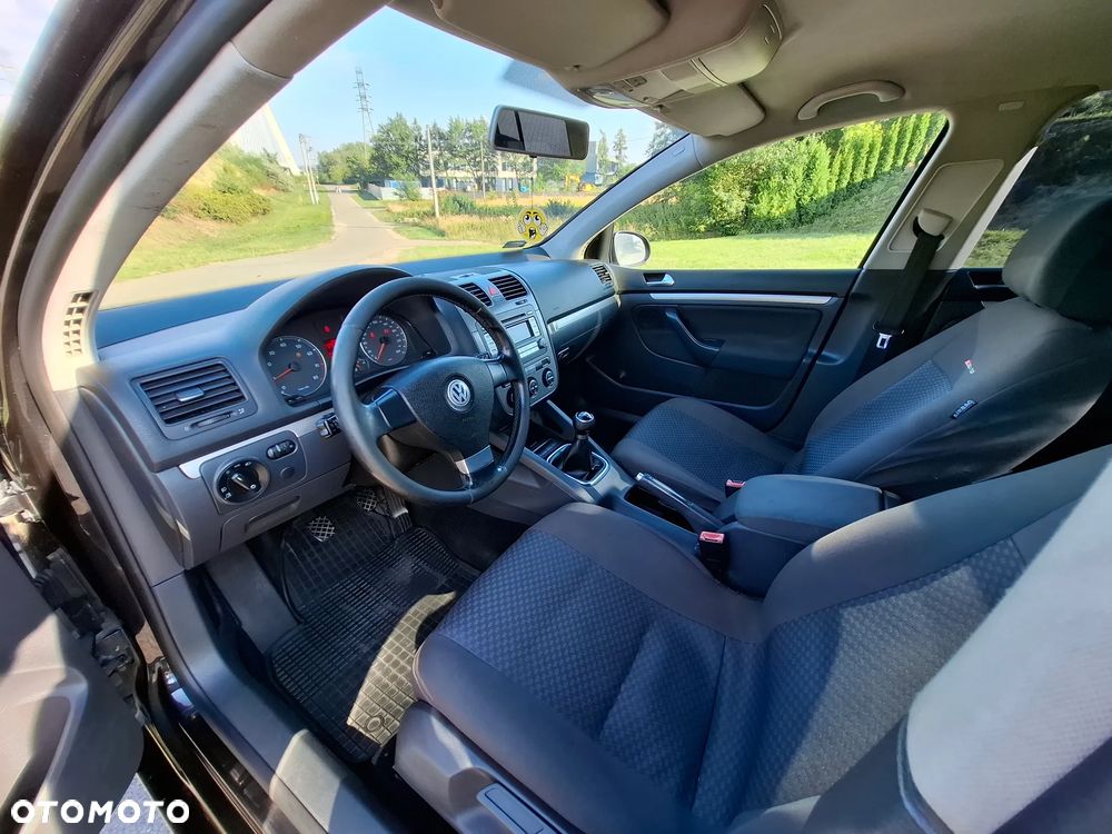 Volkswagen Golf 1.6 Comfortline - 11