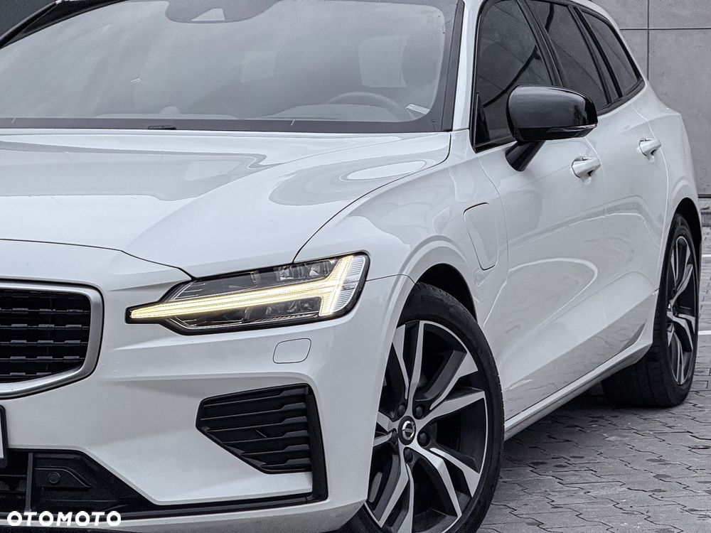 Volvo V60 T8 AWD Recharge Geartronic RDesign - 3