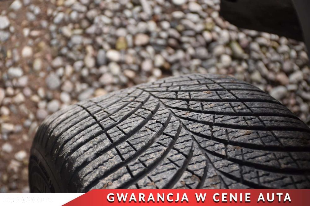 Ford Kuga 2.0 TDCi 2x4 Titanium - 27