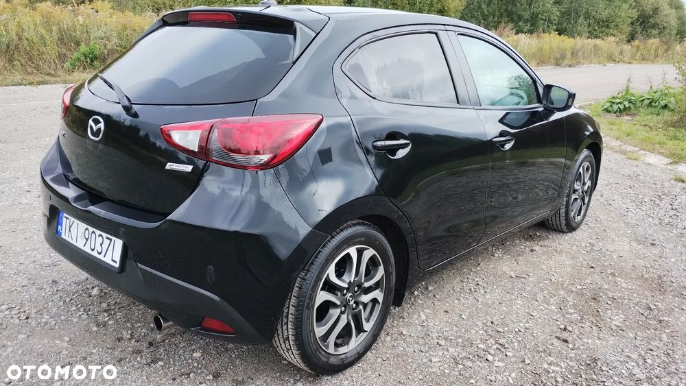 Mazda 2 - 4