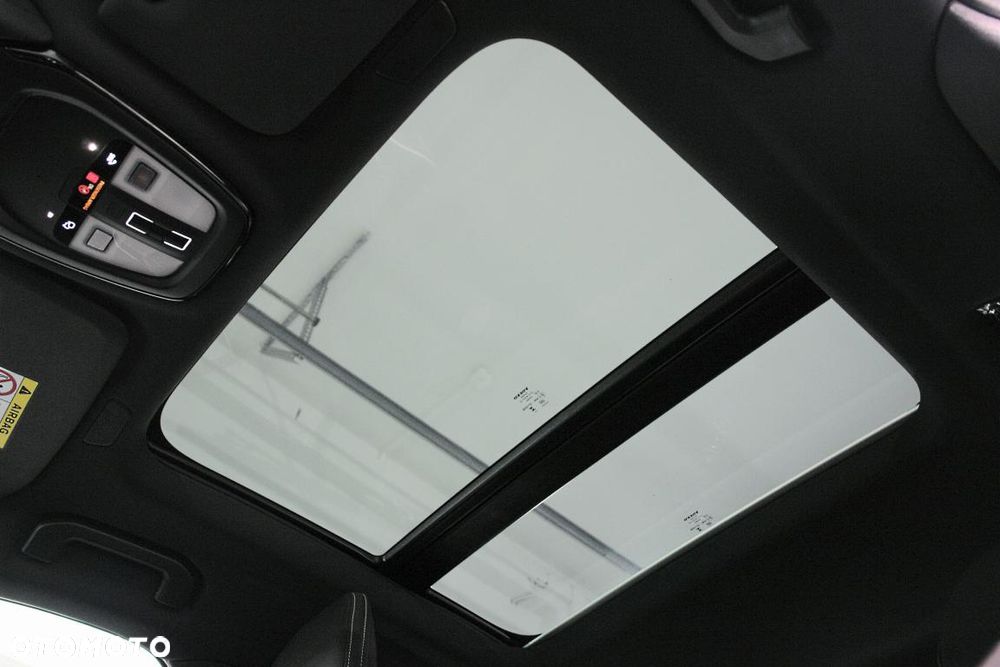 Volvo S60 B5 B AWD Ultimate Dark - 26