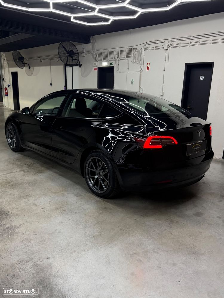 Tesla Model 3 Standard Range Plus RWD - 5