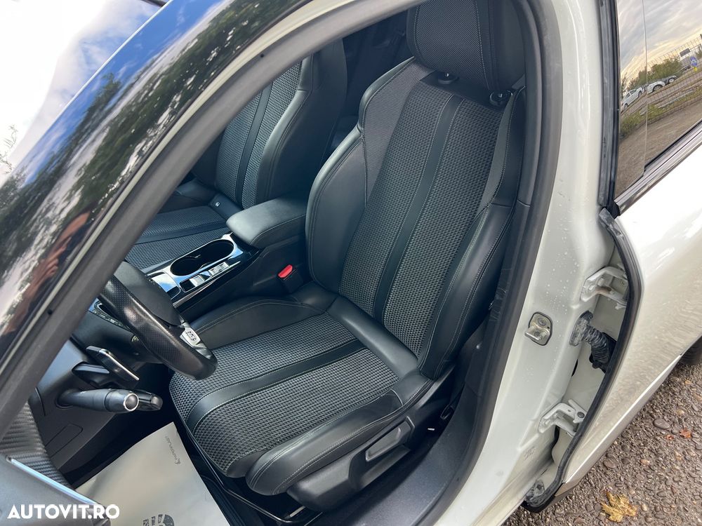Peugeot 2008 1.5 BlueHDI 130 S&S EAT8 GT - 12