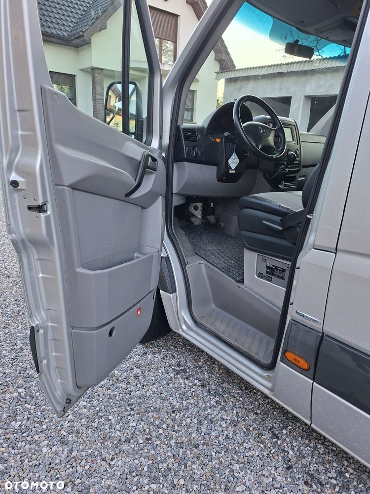 Mercedes-Benz Sprinter 906.233 - 7