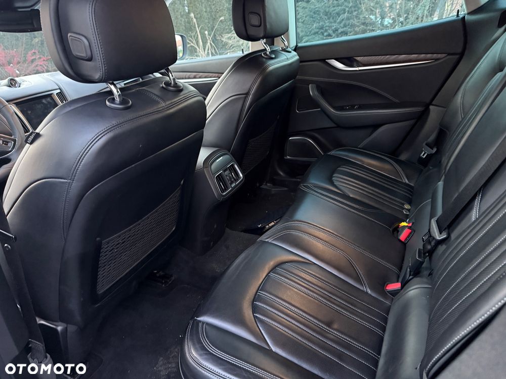 Maserati Levante S Q4 GranLusso - 3