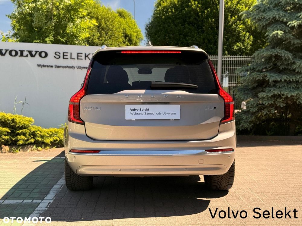 Volvo XC 90 - 9