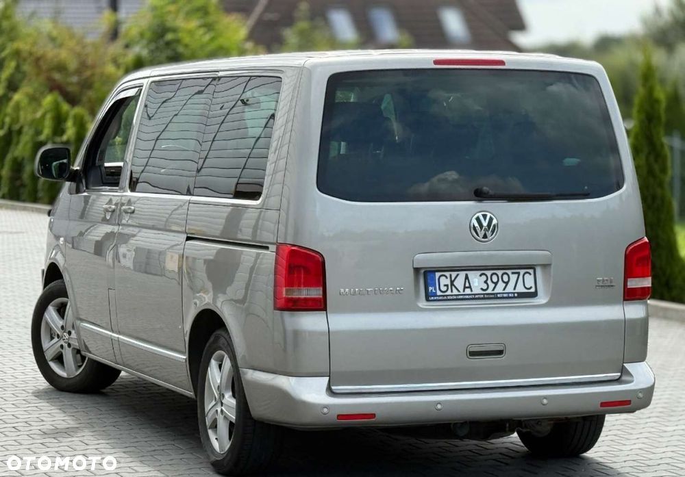 Volkswagen Multivan - 8