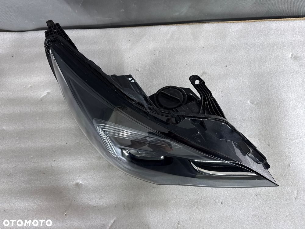 Reflektor Przód strona prawa Astra K 5 V 39179826 LIFT - 3