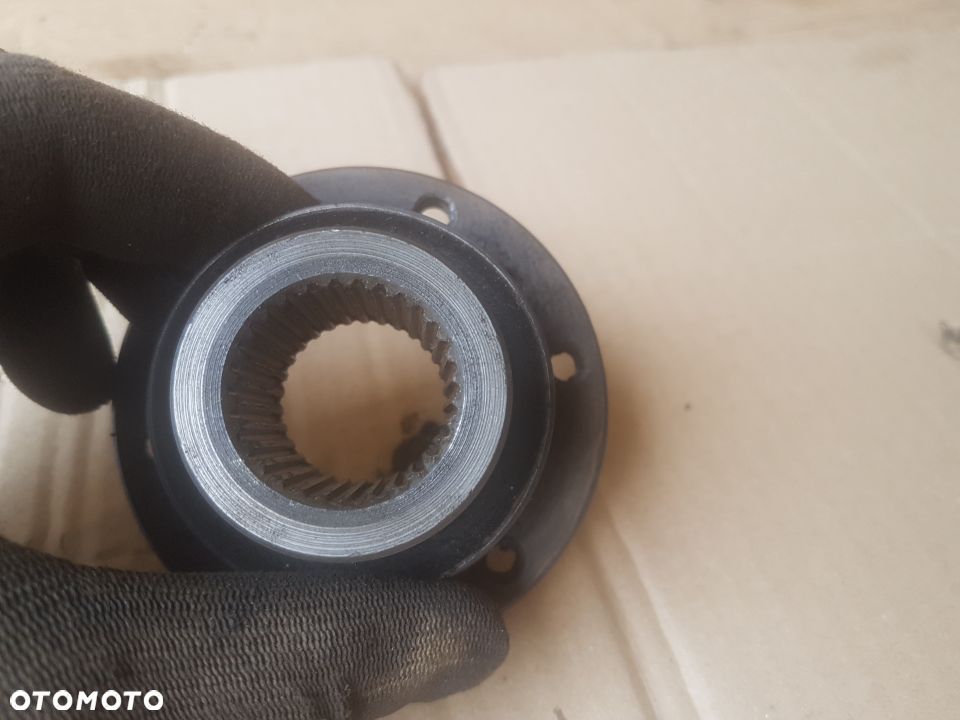 FS LUBLIN 3Mi DZT Pasagon Lublinek flansza kołnierz mocujący wał napędowy most - 4