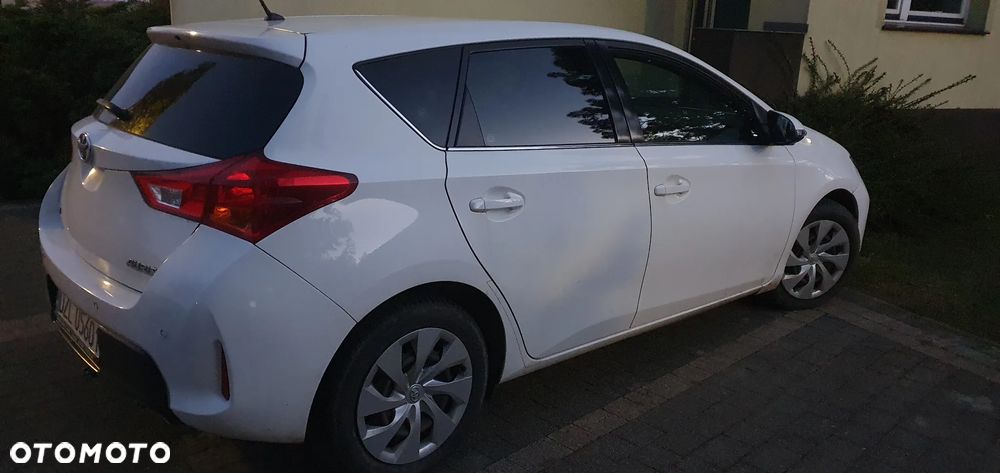Toyota Auris 2.0 D-4D Comfort - 1