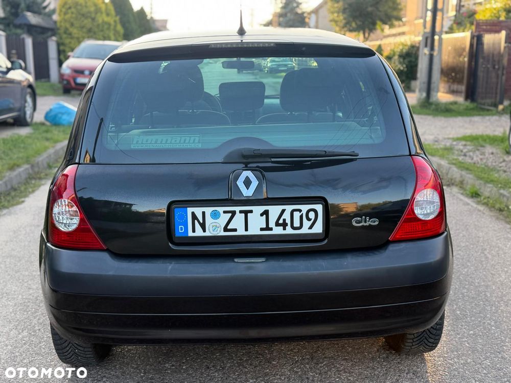 Renault Clio 1.2 16V Emotion - 6